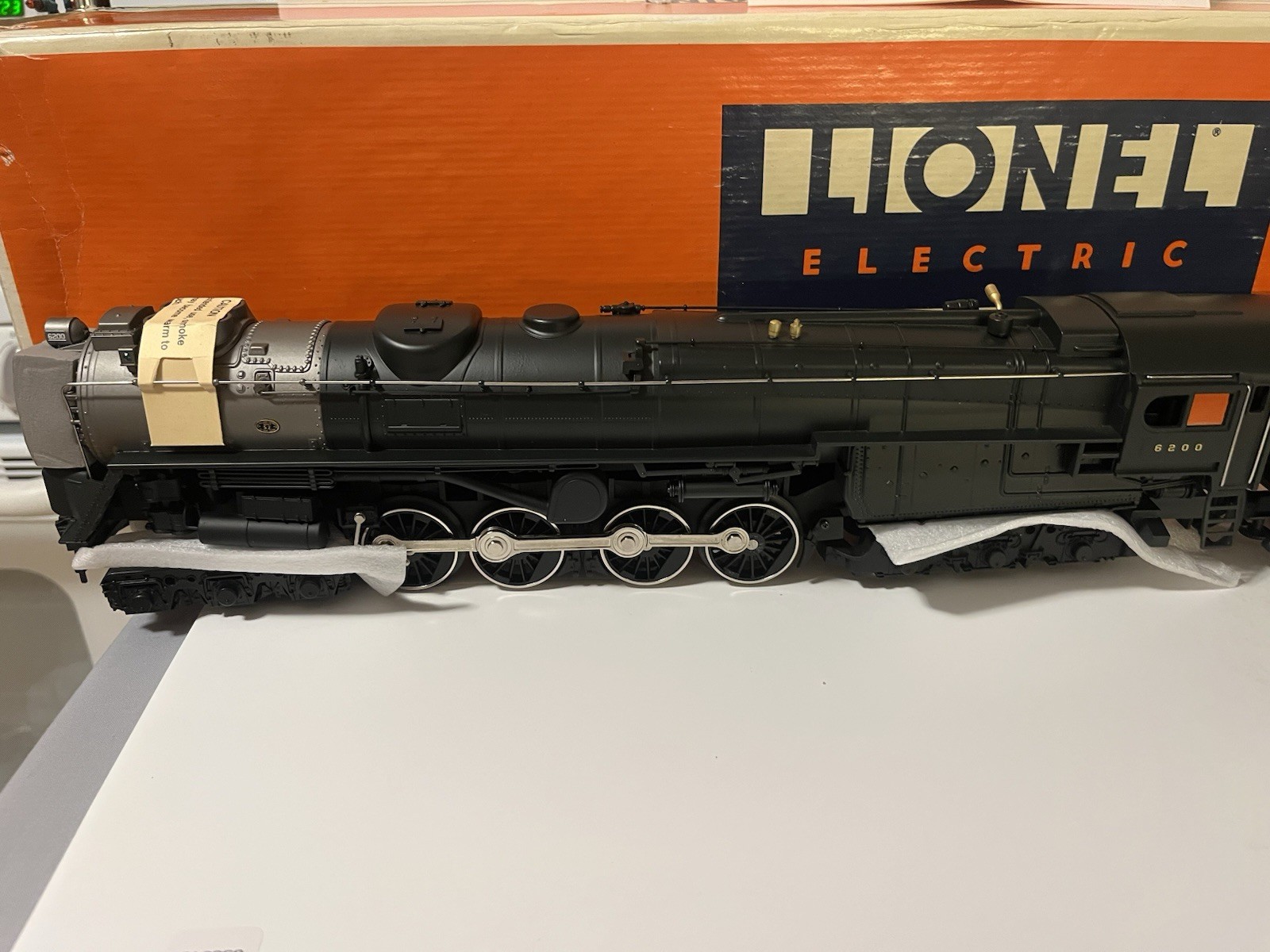 Lionel Pennsylvania S-2 6-8-6 O Steam Locomotive w/ Tender Sound 6-18019