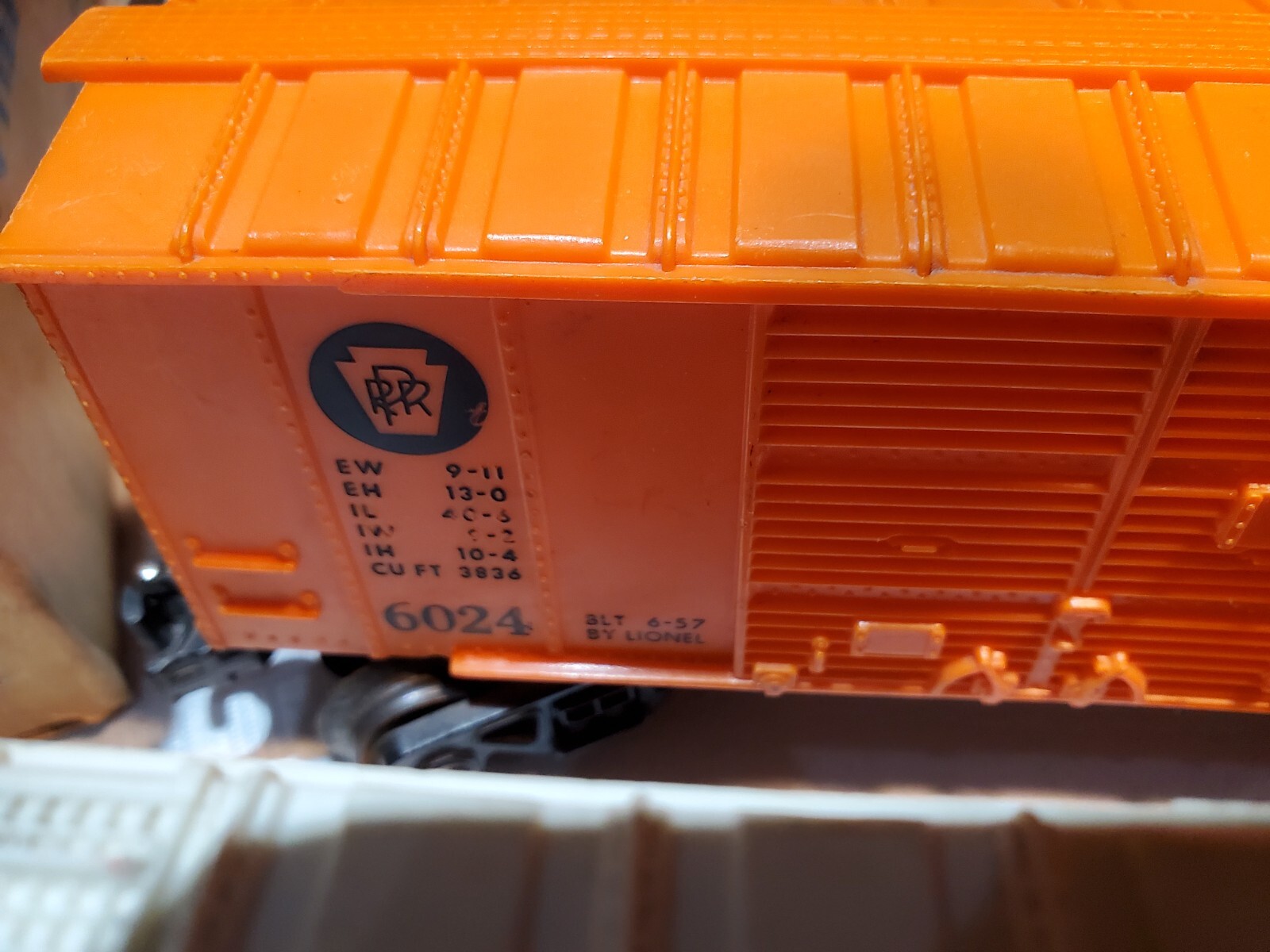LIONEL POSTWAR 2037/6026W SET