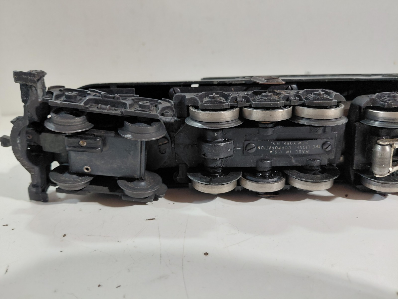 Lionel Trains 2332 O Gauge Model Railroad Pennsylvania GG1 Electric Locomotive
