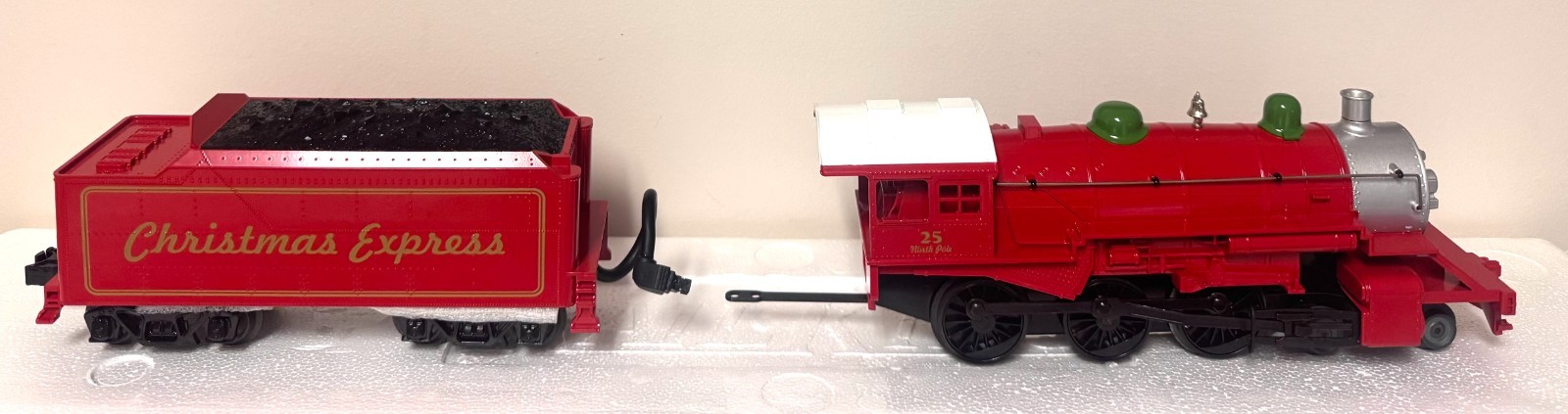 M.T.H. RailKing 4-6-0 Steam Engine &Tender Christmas Express O Gauge #30-4207-1E