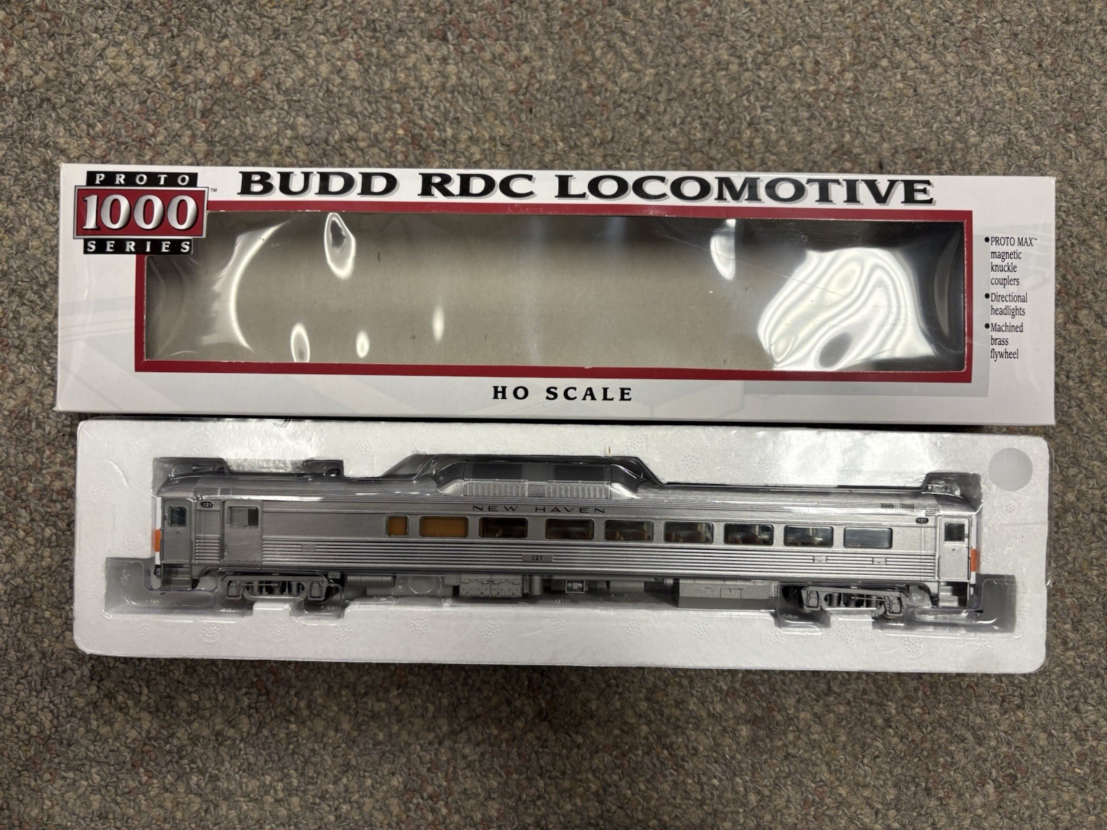 + Proto Series 1000 Walthers HO New Haven #121 RDC-2 Coach Baggage Car 920-35304