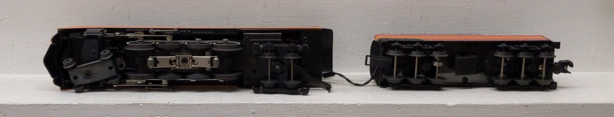 Lionel 6-18007 O Gauge SP Daylight 4-8-4 Steam Locomotive & Tender #4410 EX/Box