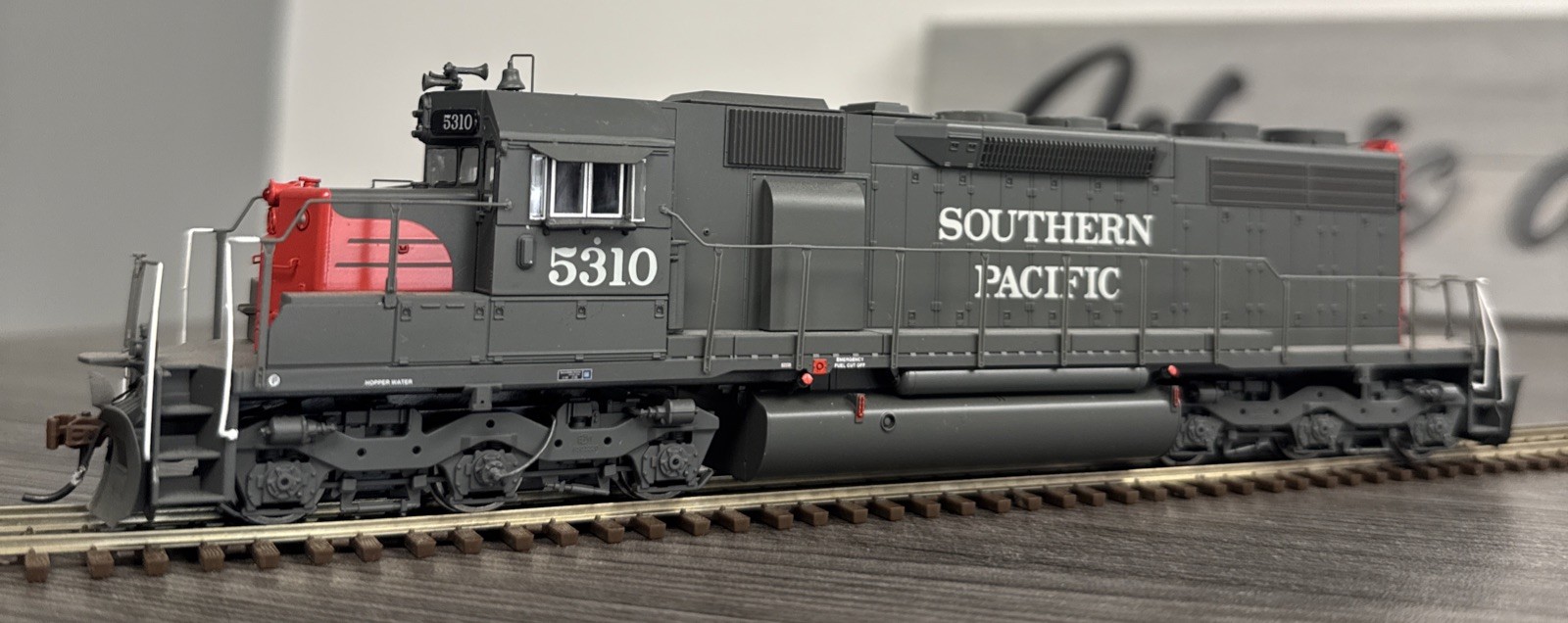Athearn RTR HO #ATH98889 Southern Pacific SD39 #5310 w/DCC & Sound – LNIB!