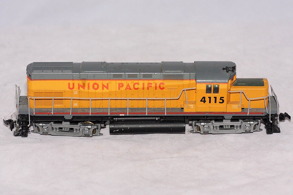 MRC/Lima Union Pacific Ho Scale Alco C420 Powered Locomotive #4115