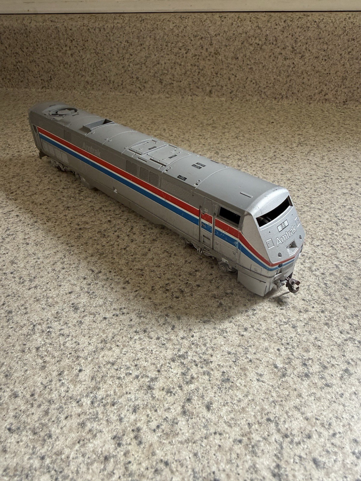 Athearn HO Amtrak locomotive