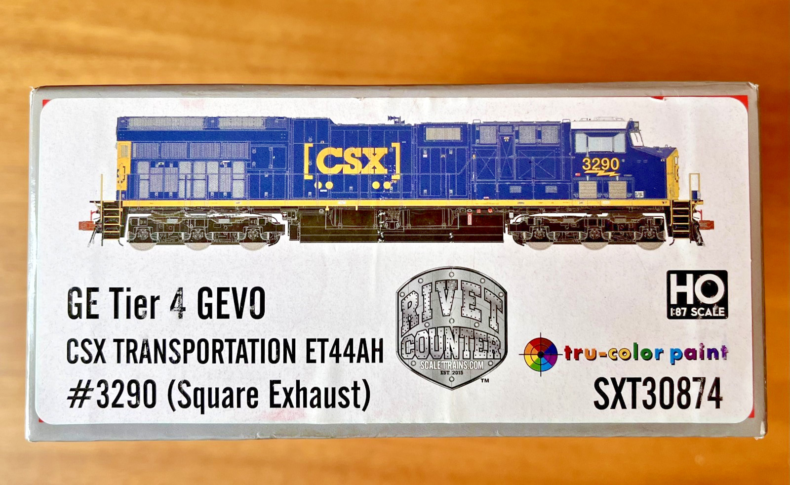 ScaleTrains Rivet Counter HO Scale GE Tier 4 GEVO CSX ET44AH #3290 – Model Train