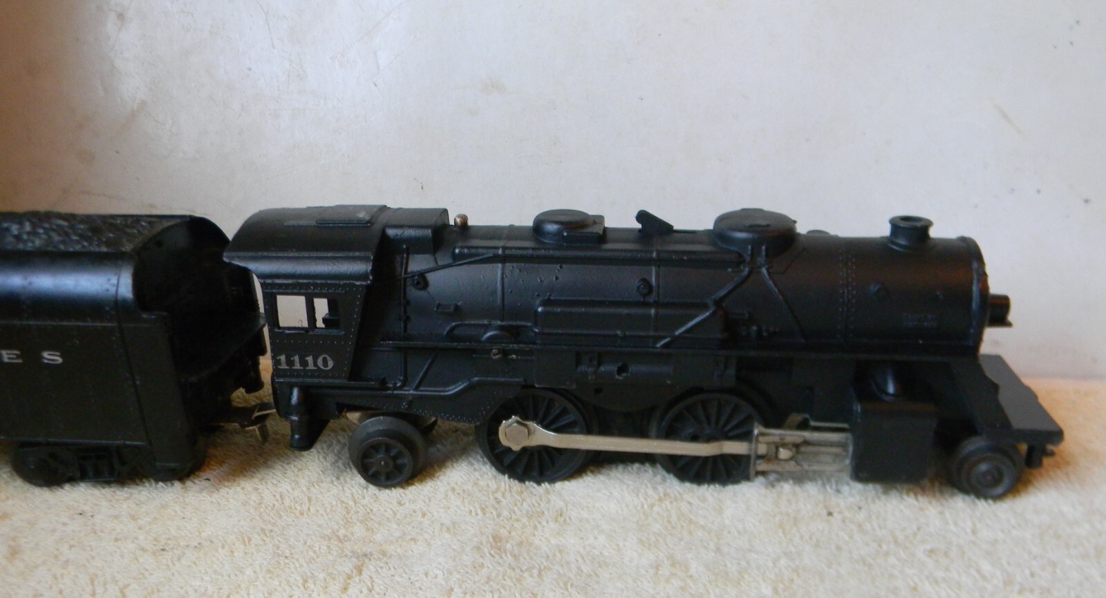 LIONEL Tender-Locomotive Variation B ~ LIONEL LINES ~ Rd# 1110 – O-27