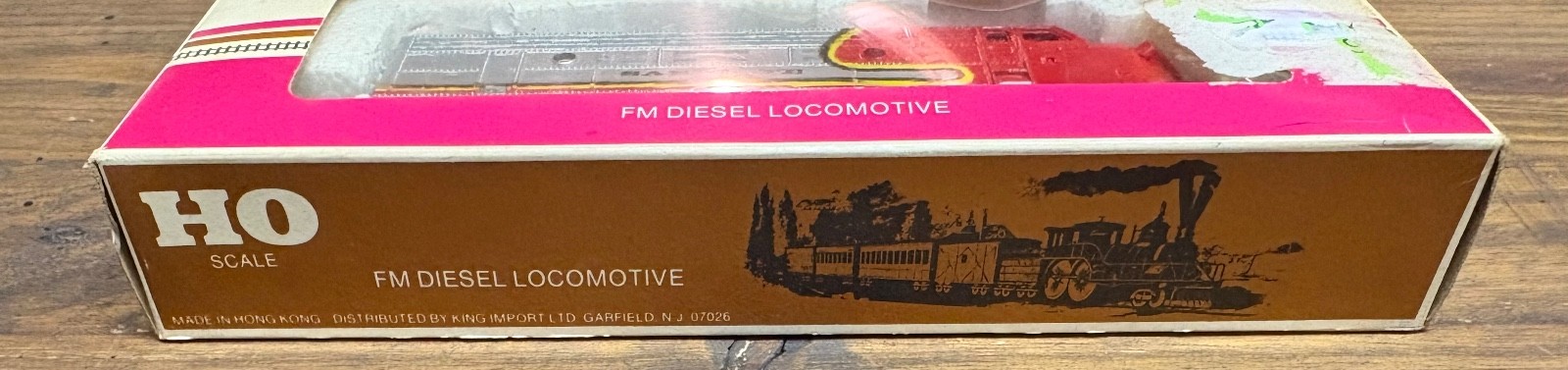 PlayArt HO Scale Santa Fe F-Unit Diesel Locomotive Warbonnet AT&SF TESTED Runs