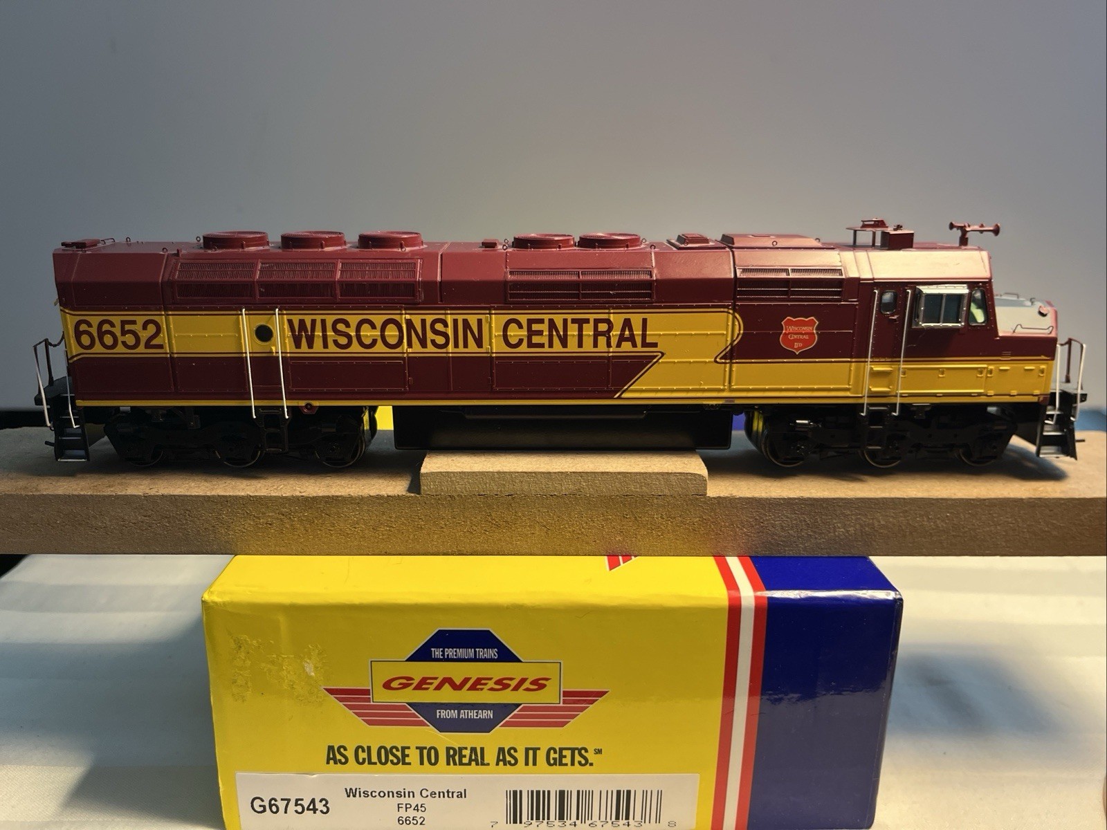 HO Scale Athearn Genesis Wisconsin Central FP45 #6652 DC TESTED