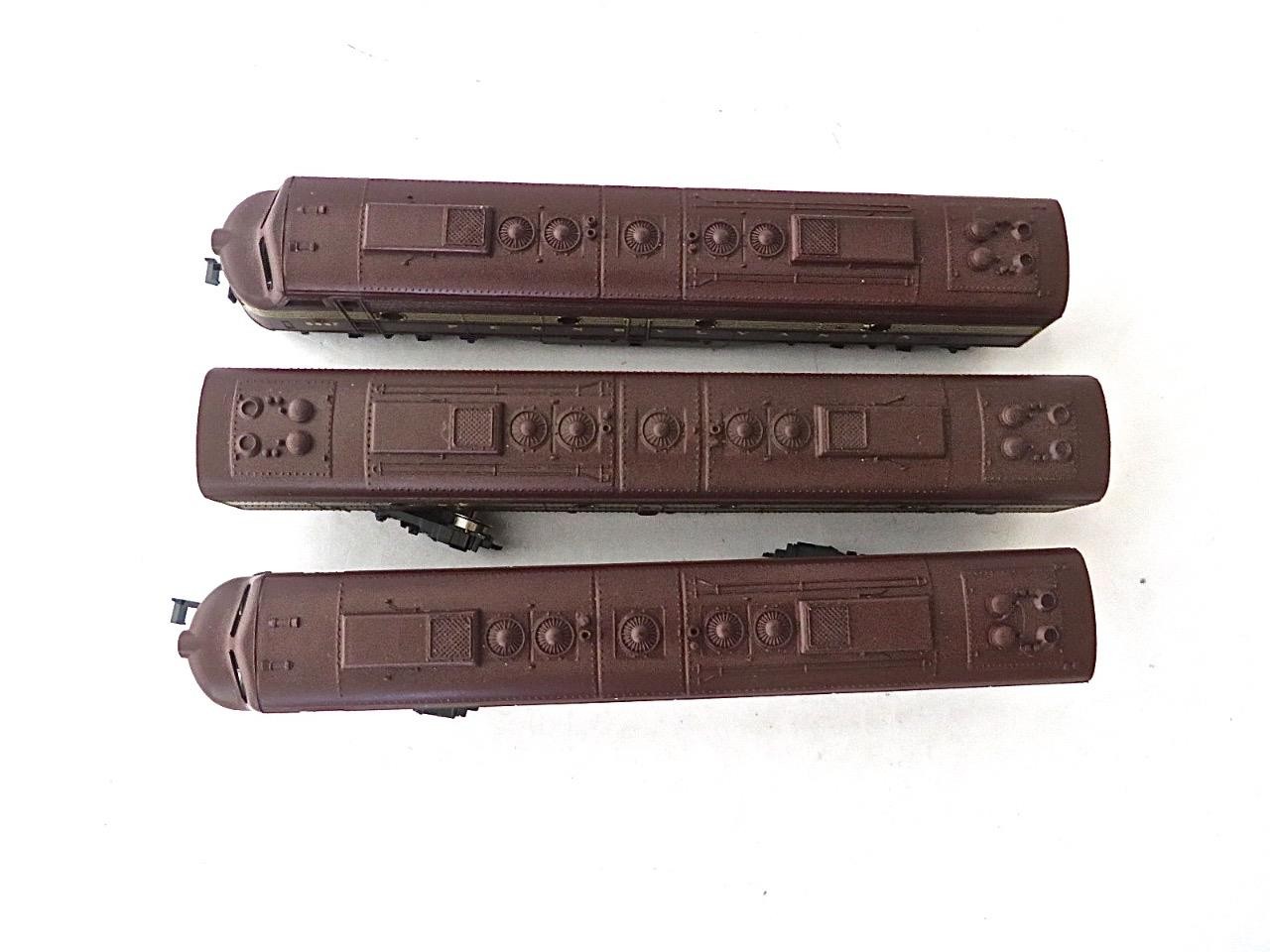 N ConCor Pennsylvania Set of 3 E8 Diesel Locomotives in the ABA Configuration