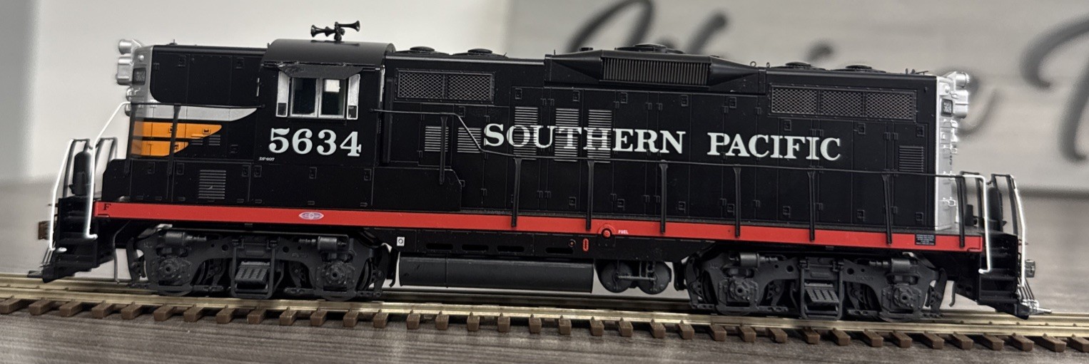 Athearn Genesis HO #G62416 Southern Pacific GP9 #5634 – DCC Ready & LNIB!