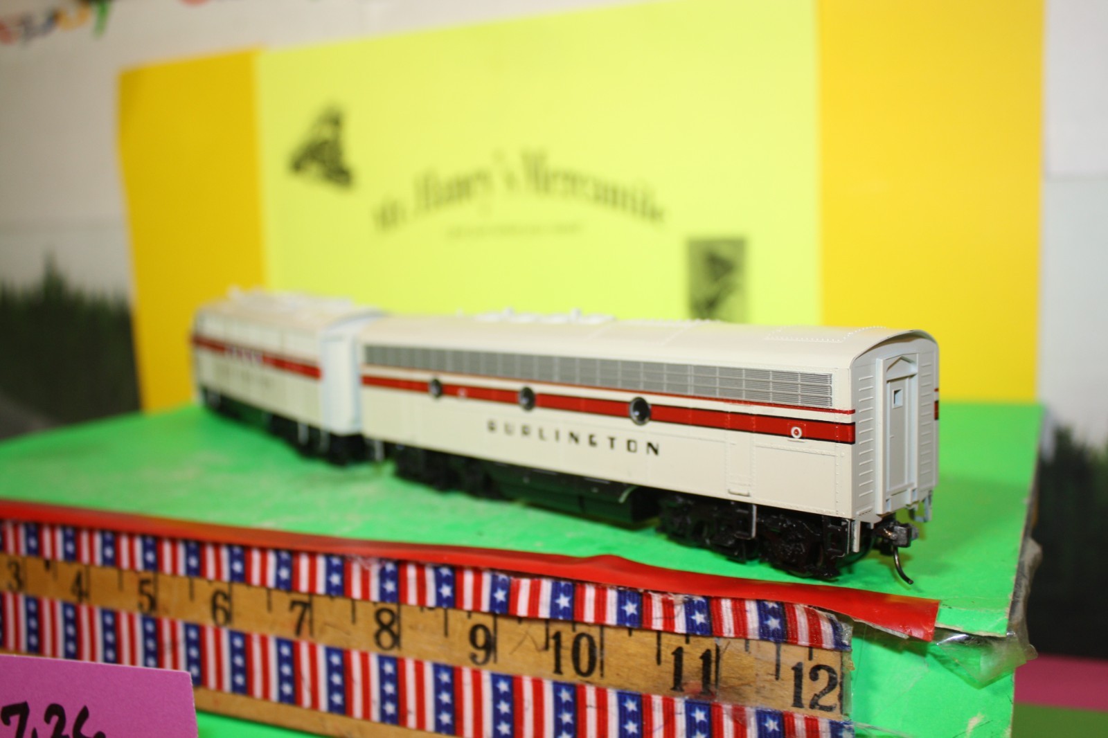TWO HO* Stewart Burlington Tandem Locomotives- both units powered