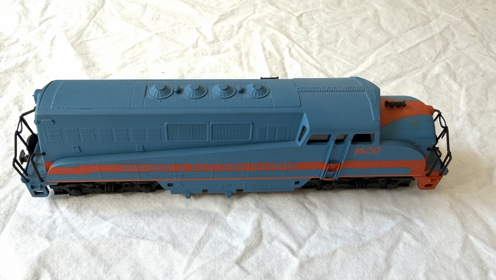 Vintage AHM Chicago & Eastern Illinois Dummy Engine #1600 Very Good Condition