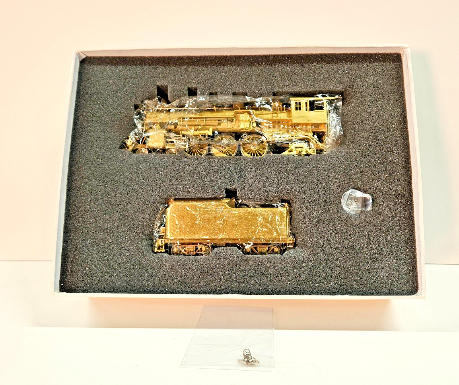 Chicago & North Western Class E 4-6-2, Nickel Plate Brass Steam Loco, HO Scale