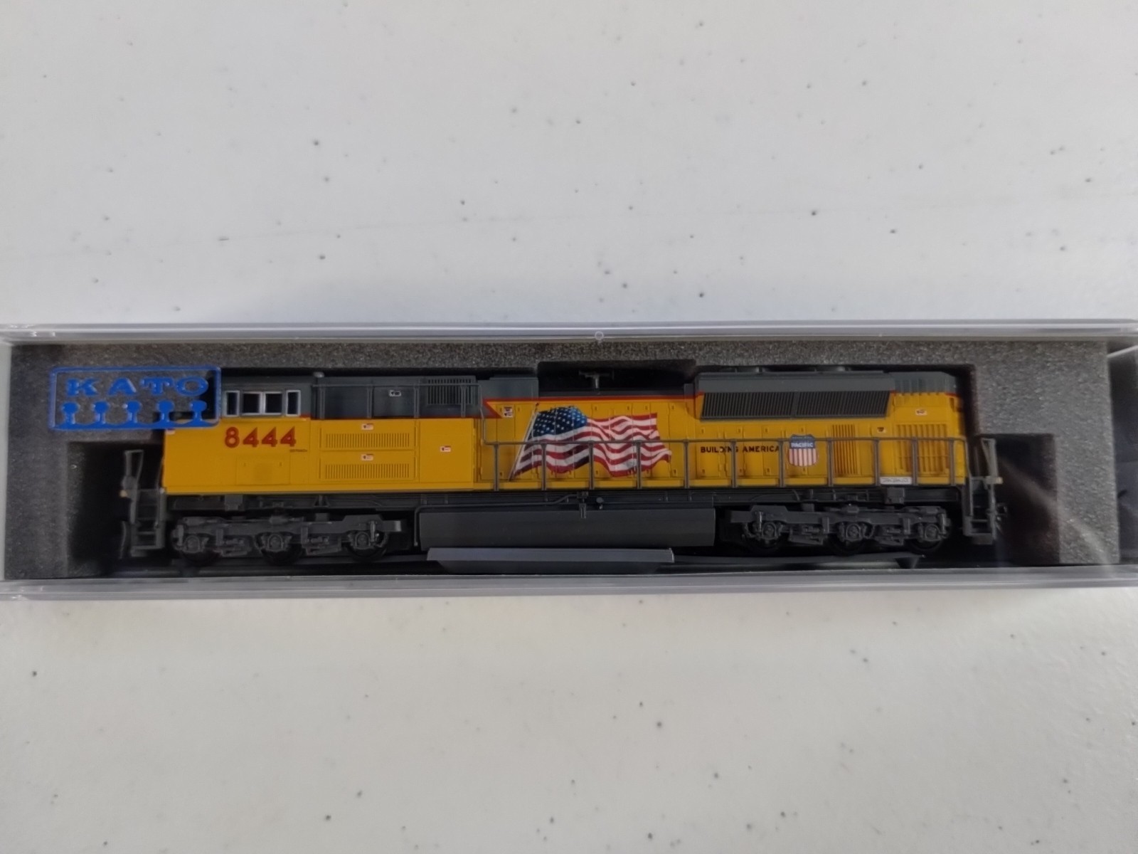 KATO 176-8404 N Scale SD70ACe Union Pacific UP #8444 DCC w/ MTL Couplers