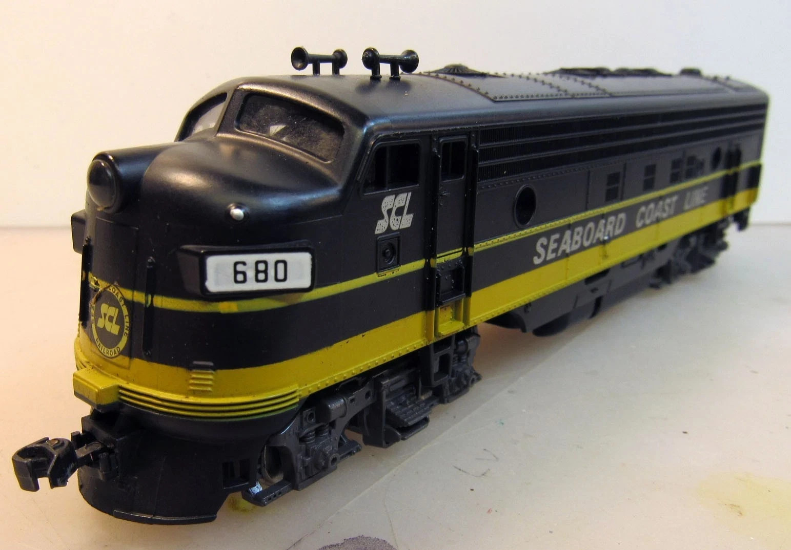 Atlas HO Scale SCL Seaboard Coast Line FP7 – Excellent condition, good runner