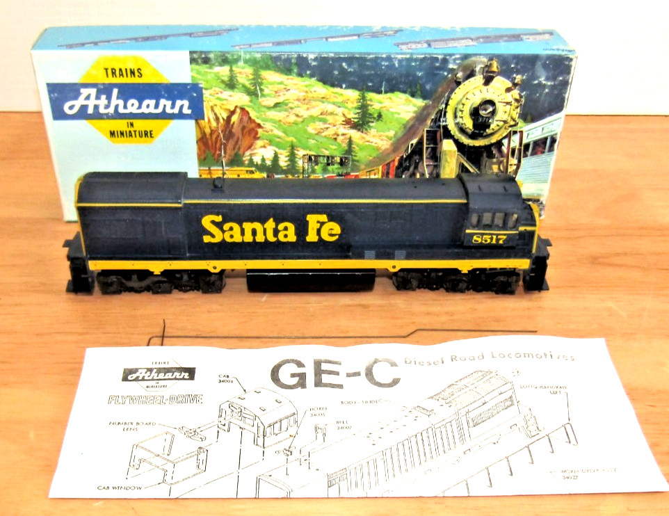 Athearn HO 3501 Santa Fe U33-C Powered Locomotive 8517
