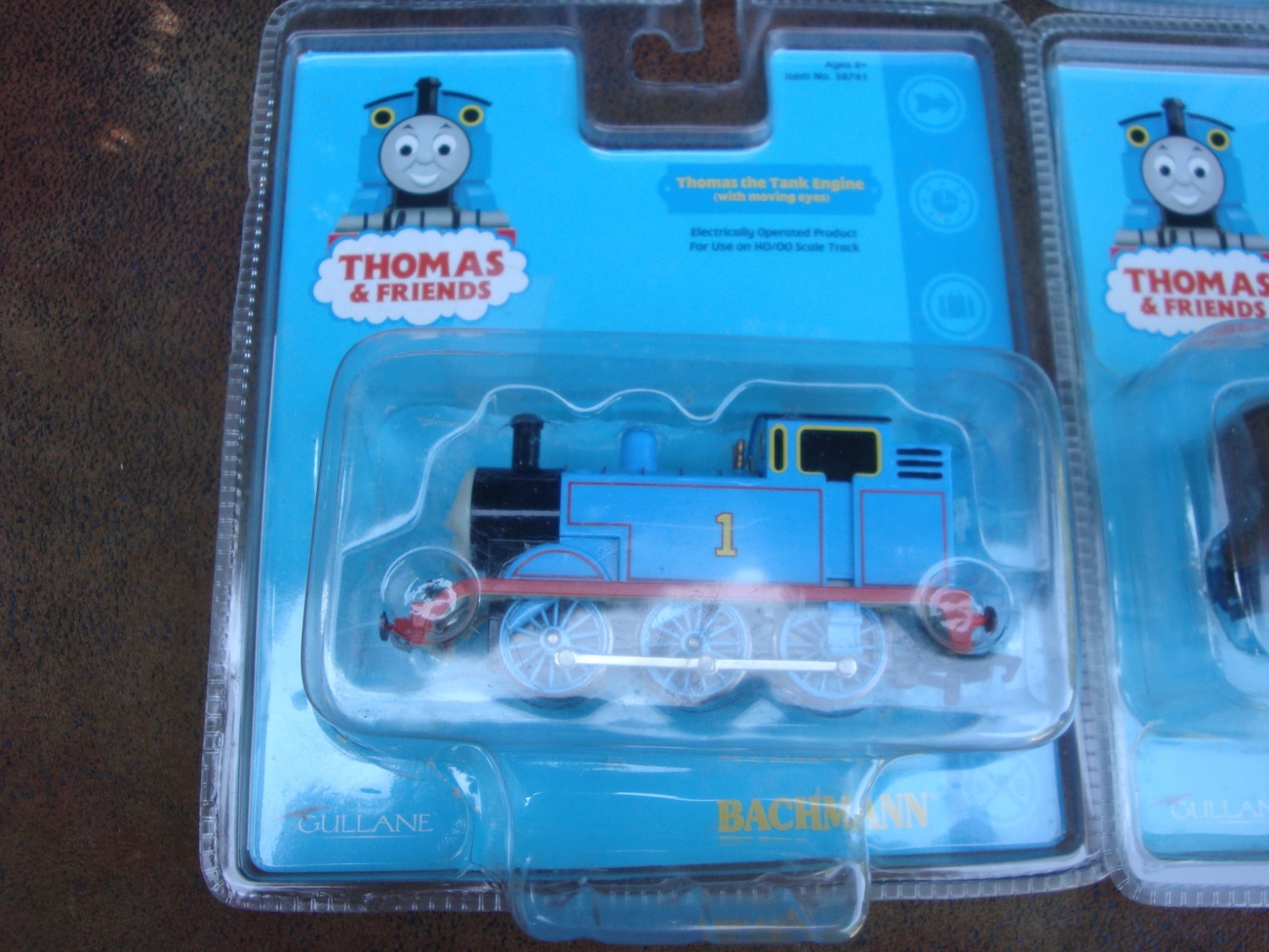 Lot of (4) Thomas & Friends Tank Engine and Cars by Bachmann- HO/OO scale (2002)