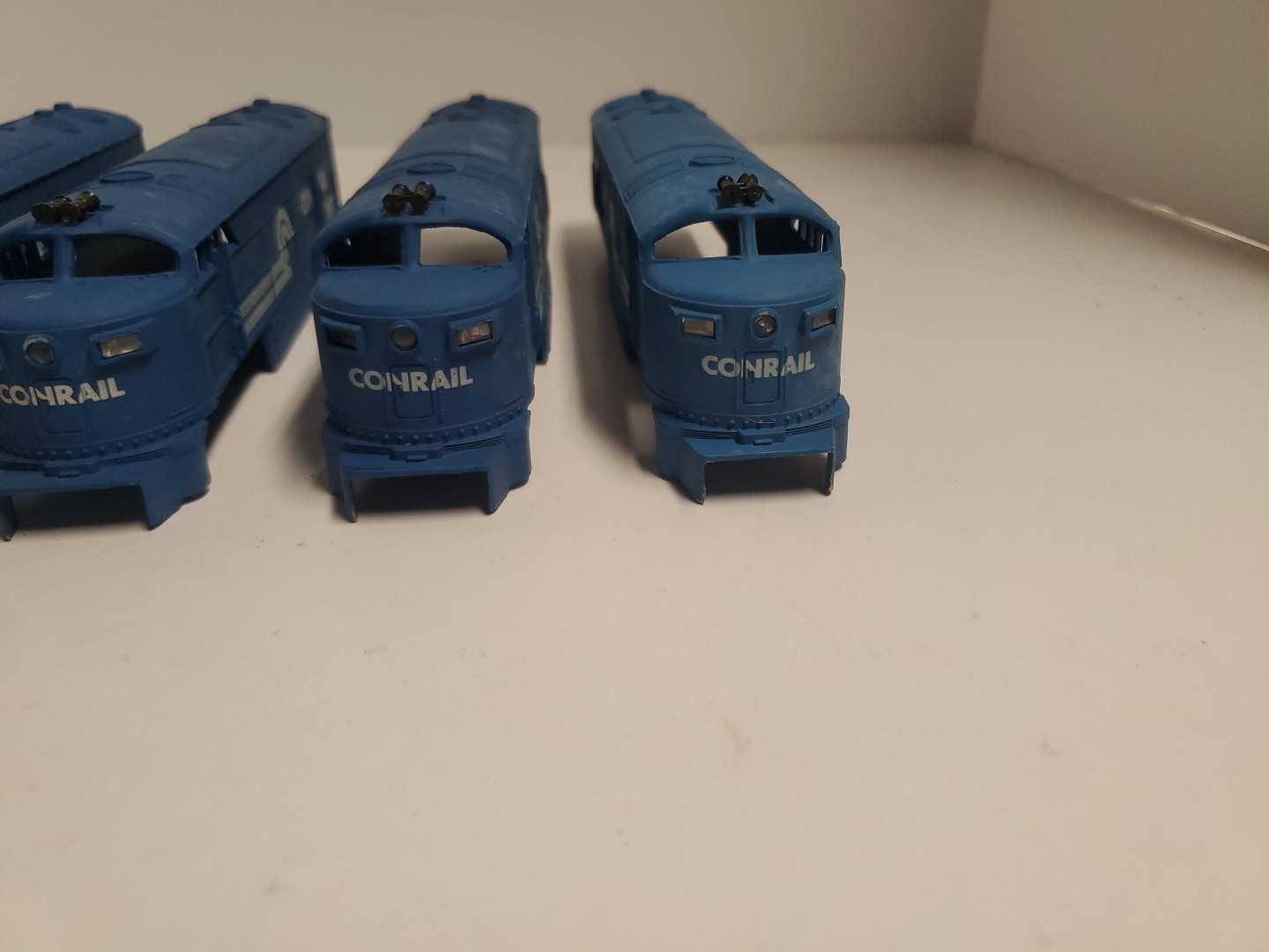 HO Scale / UNBRANDED / DIESEL / CON RAIL 1577 SHELL ONLY Lot Of 5