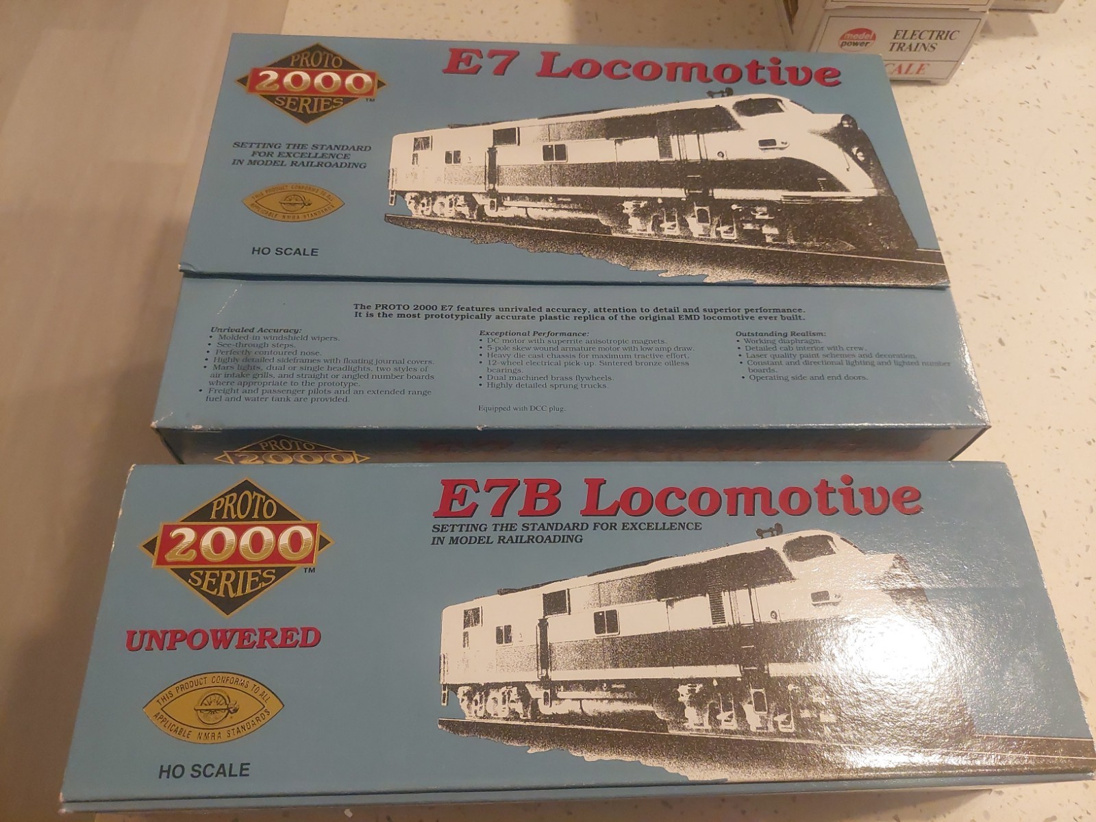 Proto 2000 HO 20178 E7 Diesel Florida East Coast W/E7B Unpowered Locomotive