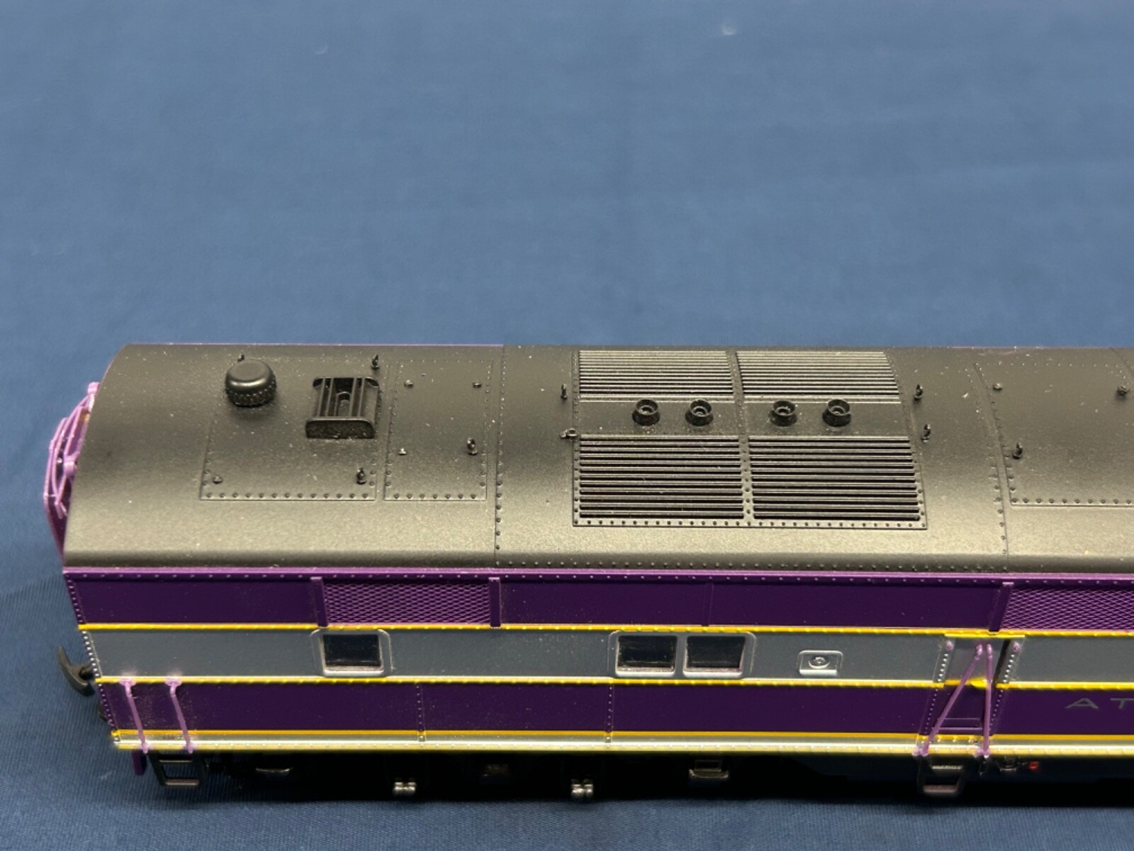 Life-Like Proto 2000 Atlantic Coast Line #529 E7A Diesel Engine 21053 DC NO BOX