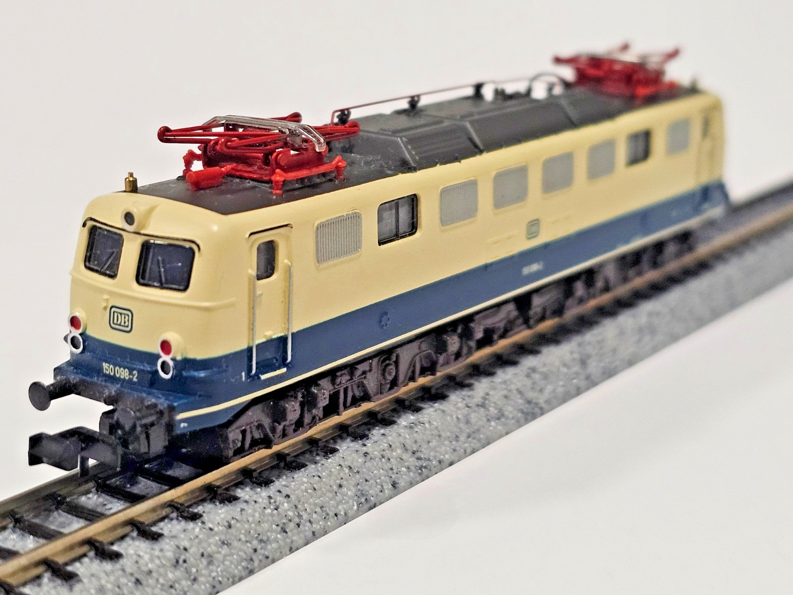 N SCALE ROCO #02163B MODEL GERMAN RAILWAY DIESEL LOCOMOTIVE DB 150 098-2 AUSTRIA