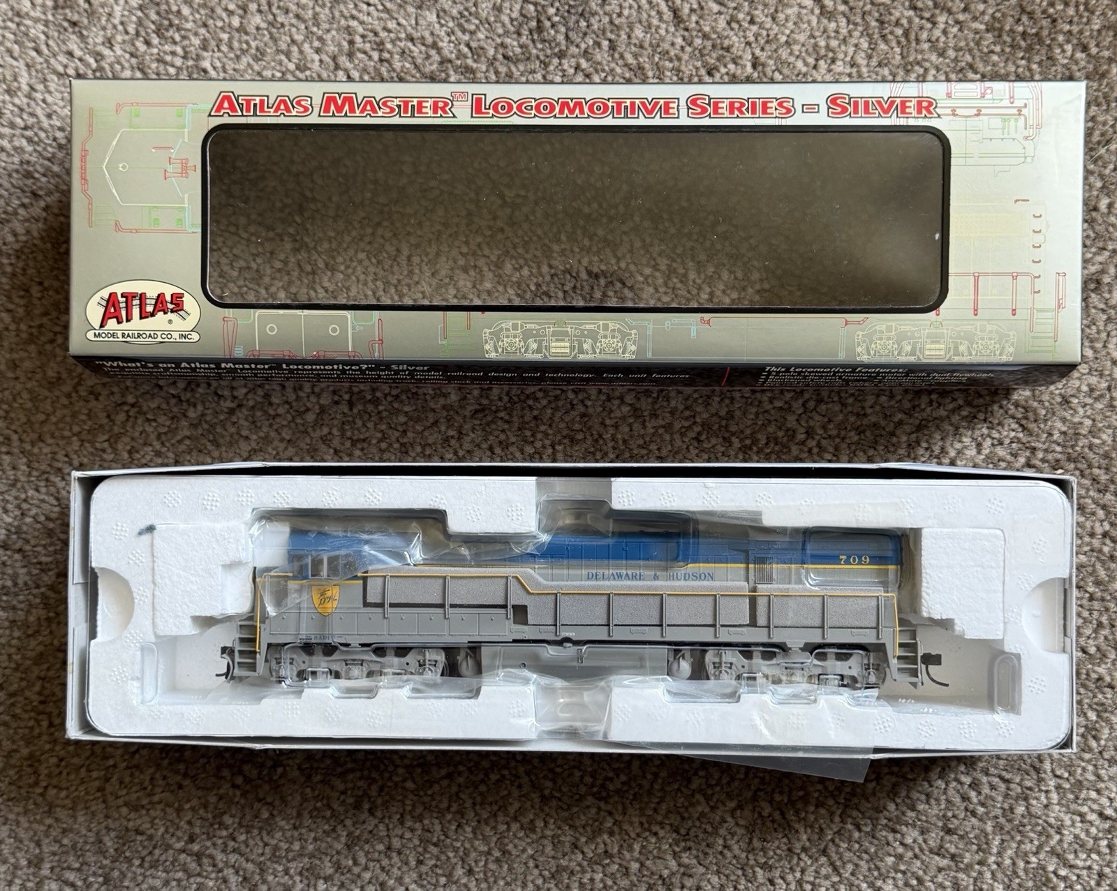 Atlas HO U30C Phase 2 Delaware & Hudson #709 C-C Diesel Locomotive DC 7364
