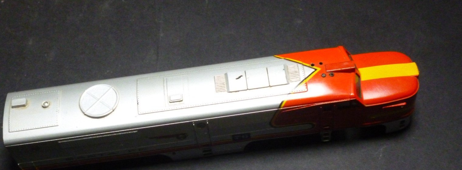 Ho Athearn Diesel locomotive Alco PA shell Santa fe