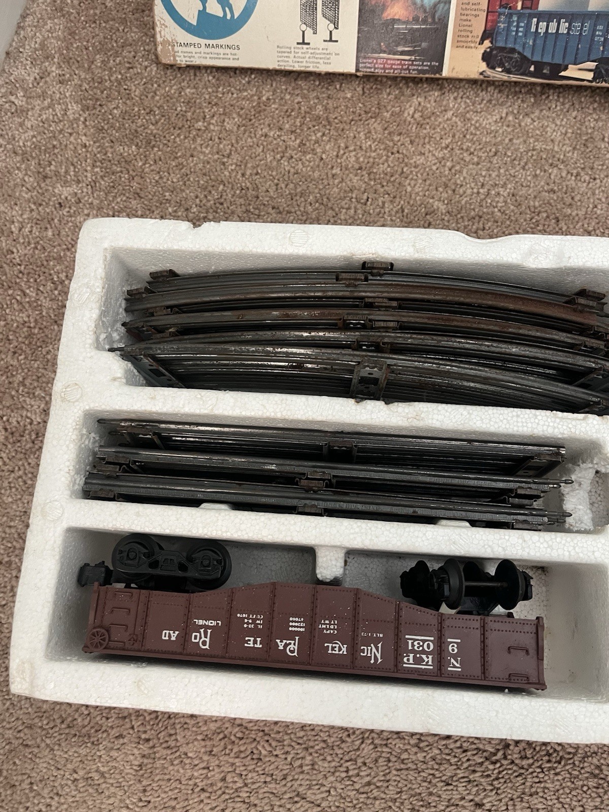 Lionel A.T.S.F. Steam Locomotive and Tender #8300 W/Box Untested 70s