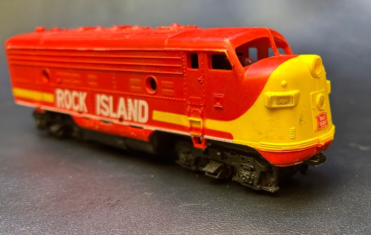 HO Powered Locomotive High Toque (8WD) in a Rock Island shell – WORKS, bin 1