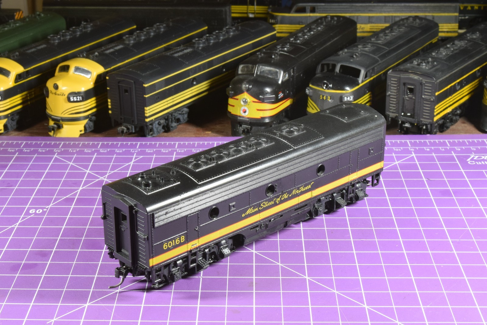 track ready non-powered F series 6016B unit Main Street of the Northeast