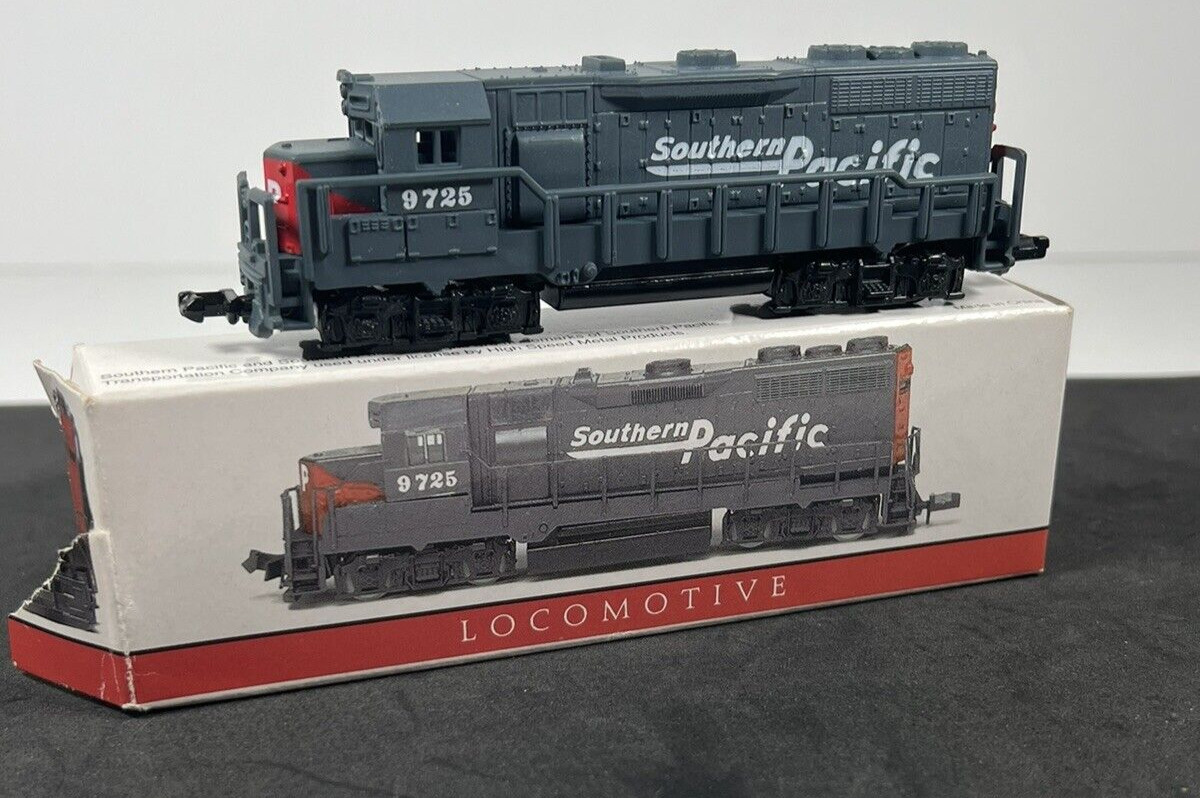 High Speed Metal Products Southern Pacific Locomotive Model Train #9725 w/Box