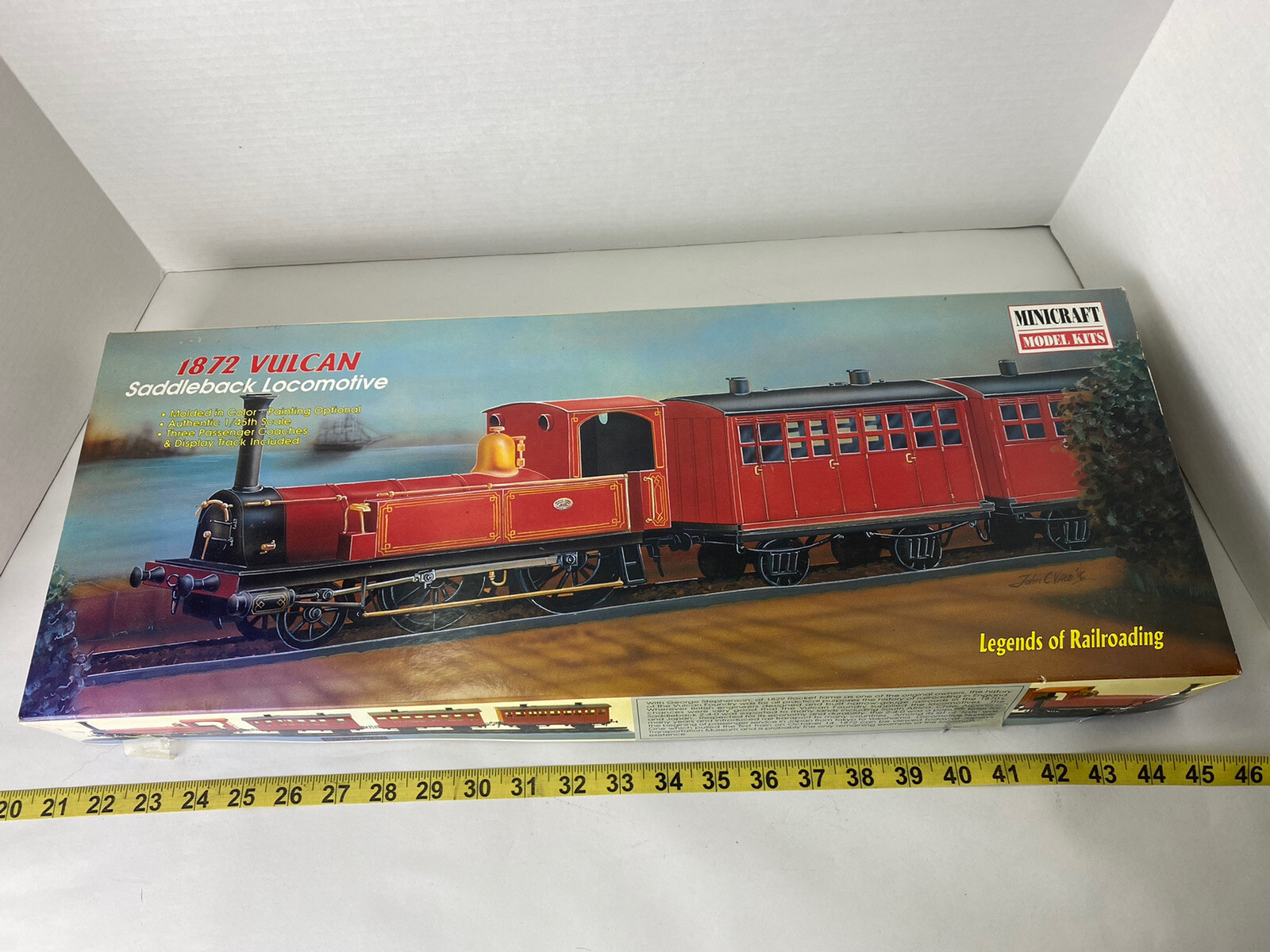 Minicraft 1872 Vulcan Saddleback Locomotive 1/45 plastic model kit
