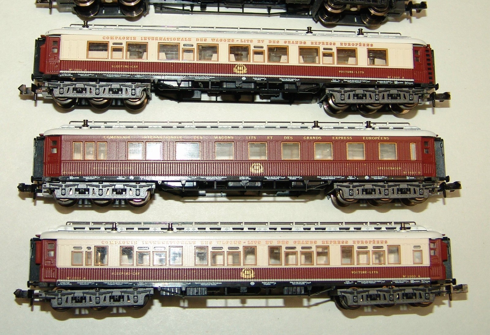 MINITRIX N SCALE 1017 ORIENT EXPRESS 5 CAR PASSENGER SET WITH 2-6-0 (L