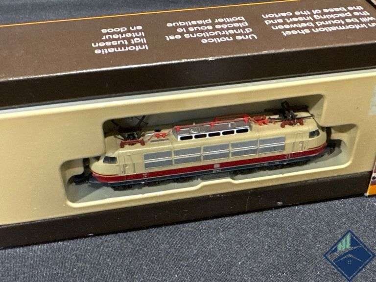 Märklin Z Mini Club Die-Cast Train Set, Models 82432 and 8854