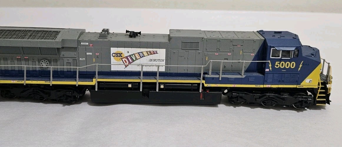 Broadway Limited Blue Line 5057 GE AC6000 CSX #5000 HO