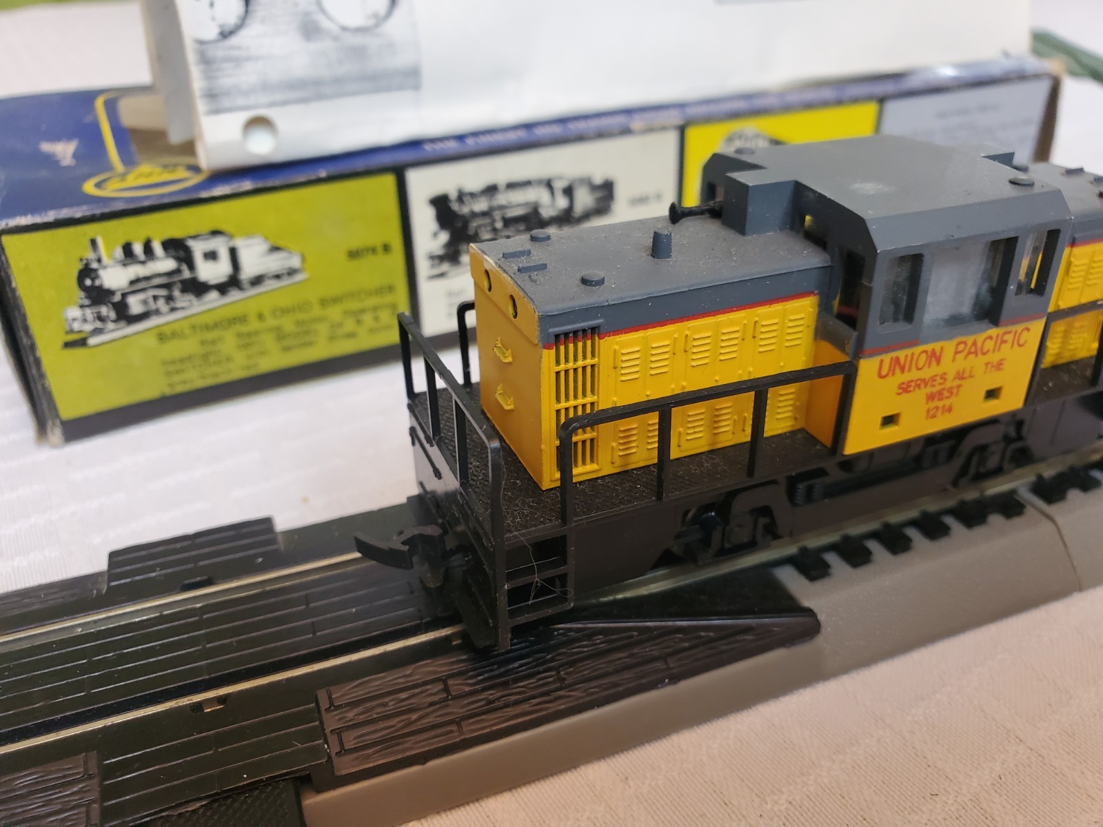 Vintage AHM HO Scale 5011C GE Center Cab Locomotive Union Pacific #1214