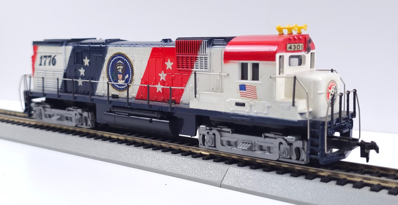 Lot Of Vintage Ho Scale Diesel Locomotives Untested