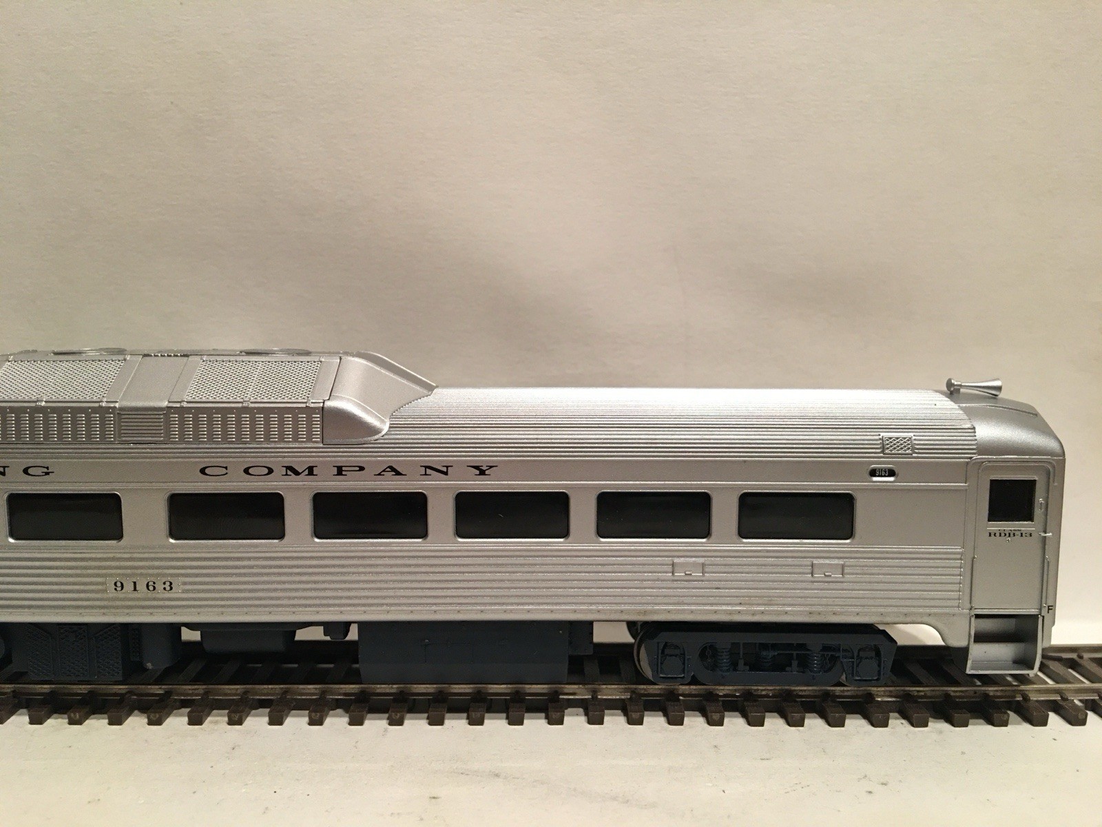 HO Proto 1000 Reading Company Budd RDC Powered Locomotive RDG #9163
