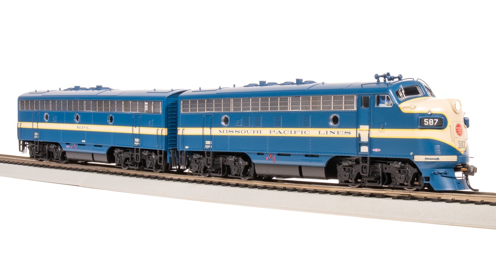 Broadway 8194 EMD F7 A/B, MP 587/587B, Eagle Scheme, A-unit Paragon4,HO