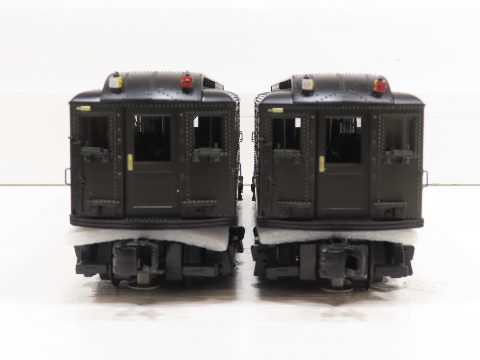 MTH 30-2757-3 Metropolitan 2 Car LO-V Add On Non Powered NIB