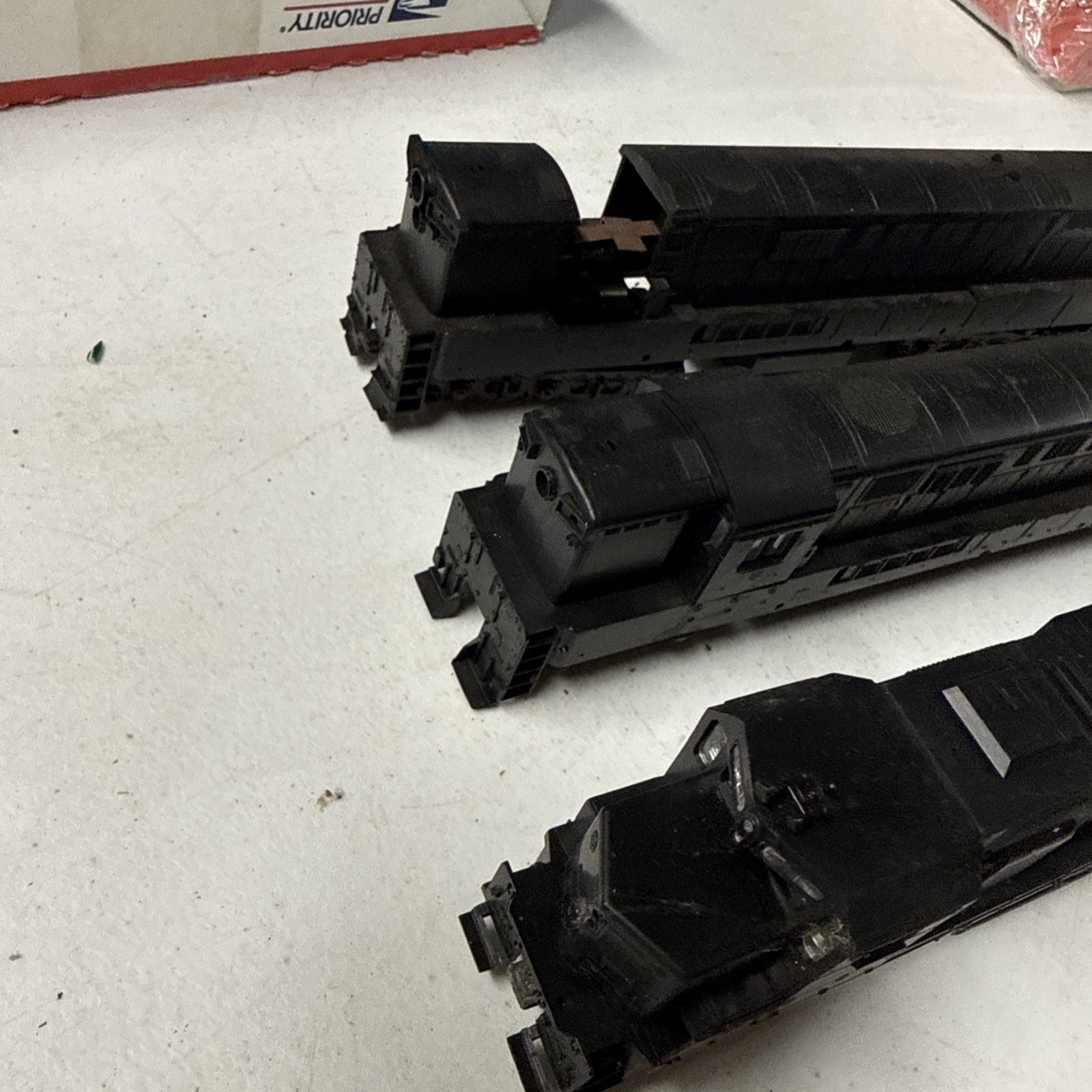 Athearn HO 4160 SD45 Powered Undecorated Black Diesel Locomotive lot