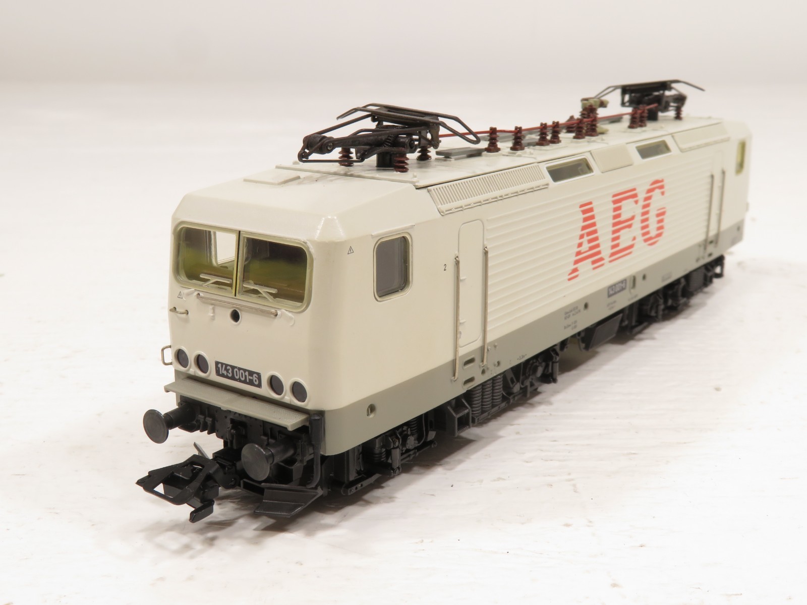 Marklin 3441 HO Scale Electric Loco BR143 AEG NIB