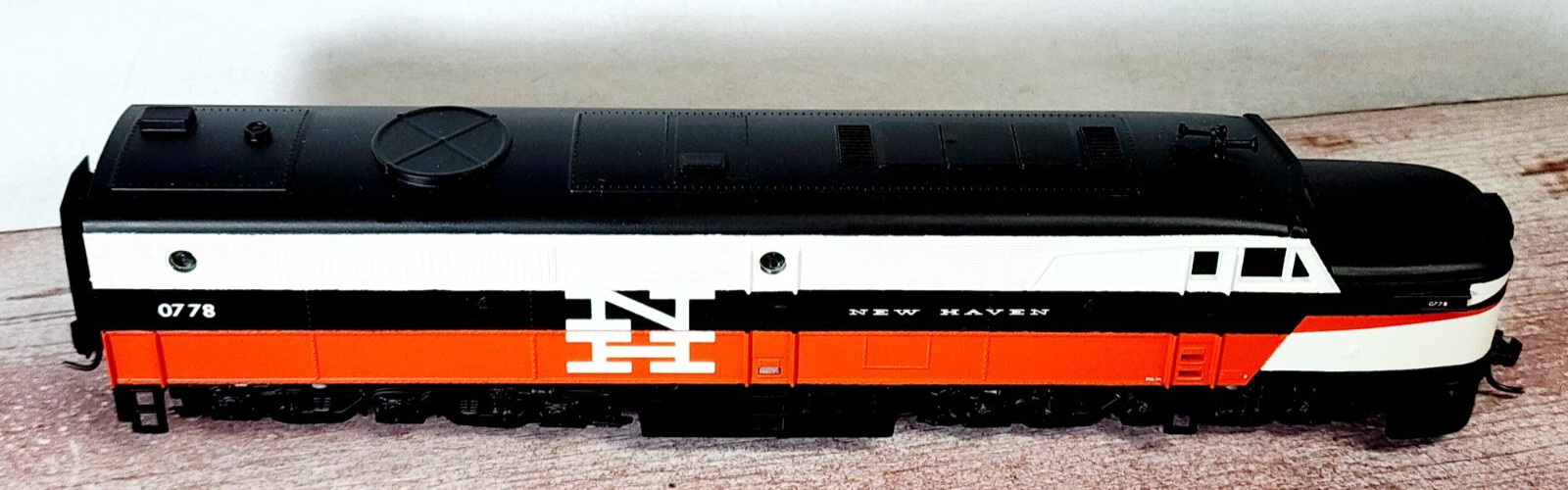 New Haven Railroad ALCO PA-1 Diesel McGinnis Paint 0778 Athearn Blue Box 3301