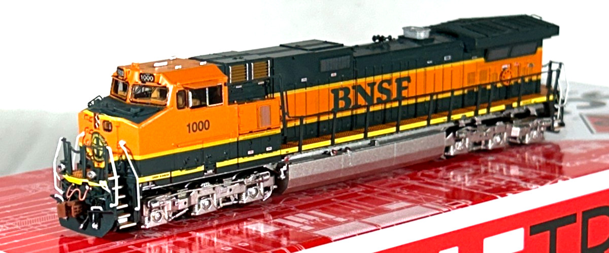 SCALETRAINS N SCALE GE C44-9W LOCOMOTIVE SOUND&DCC BNSF SXT38679