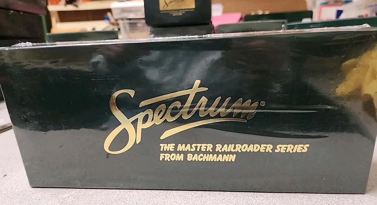 Bachmann Spectrum 27099 Box Car On30 Freight Cars New in Sealed Box