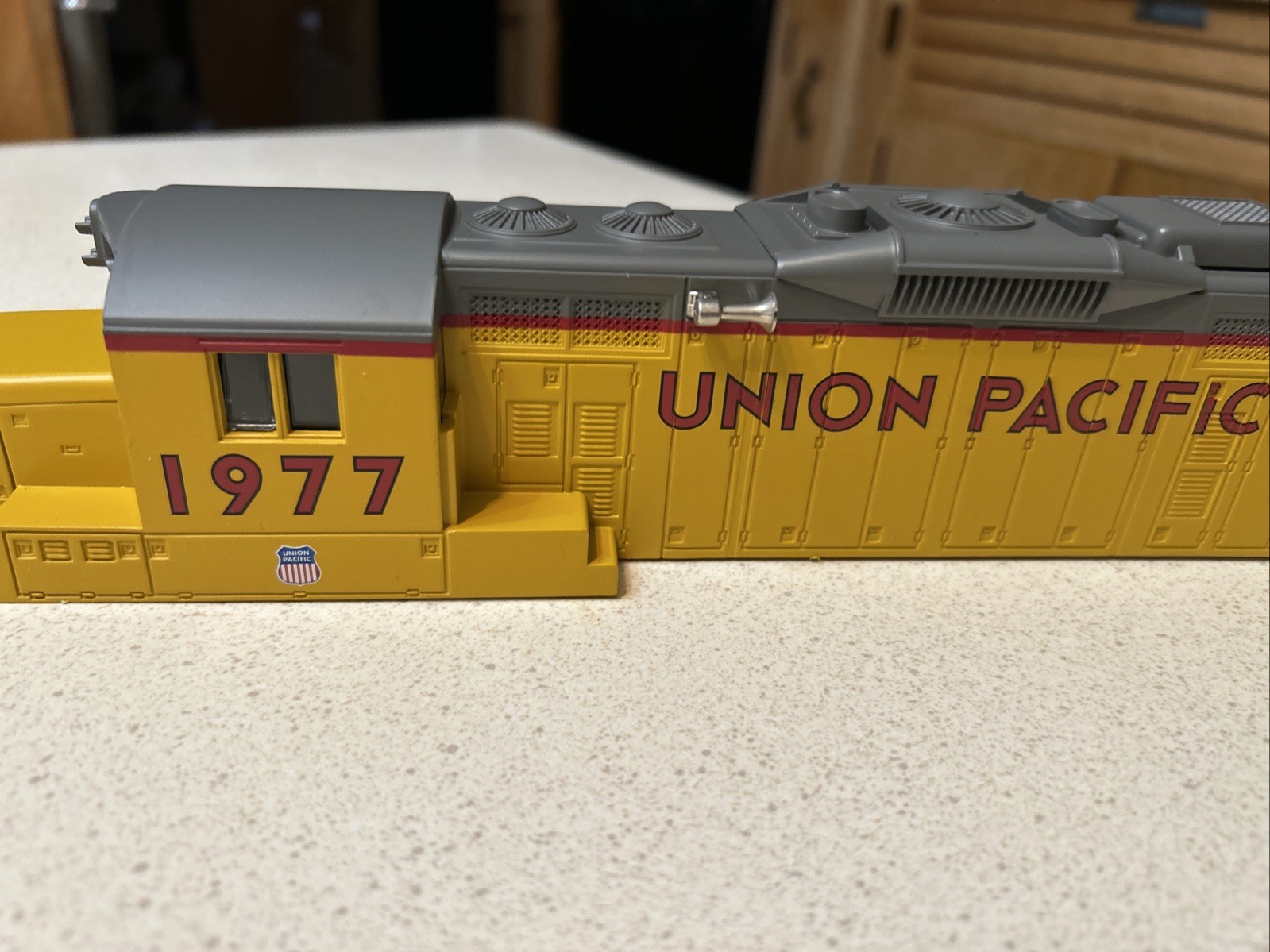 Lionel Union Pacific O Gauge Yellow And Gray Diesel # 1977 Shell Only Lighted