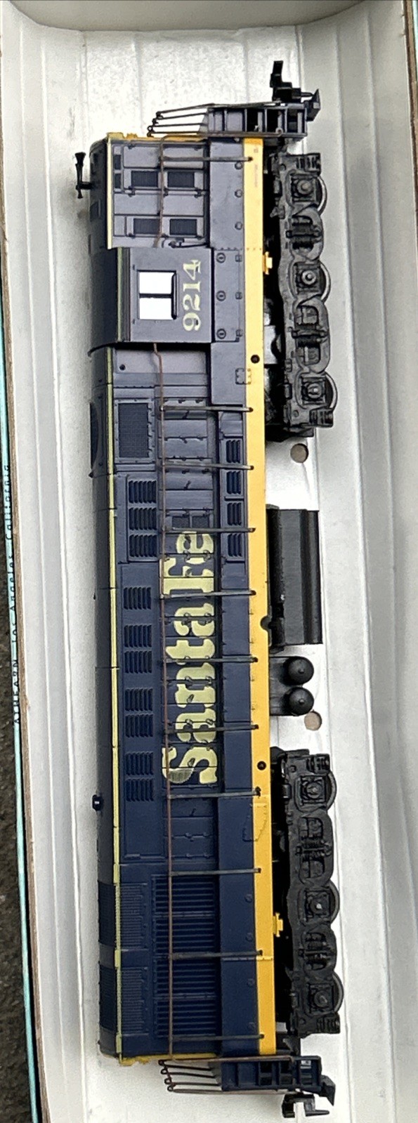 HO Scale Athearn, FM H24-66 Diesel Locomotive, Santa Fe Blue, #9214 Built