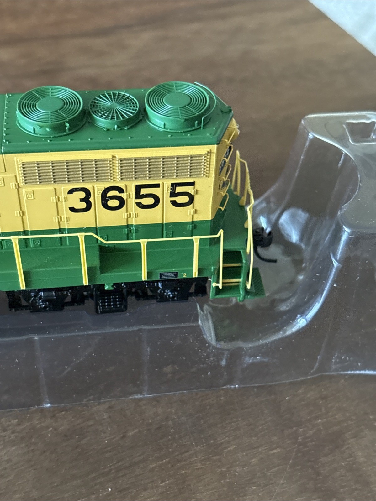 HO Scale Athearn RTR 91720 Reading Line GP35 Diesel Cab 3655 DCC