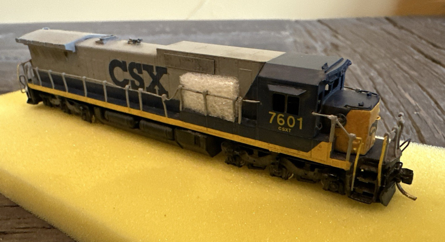 Hallmark Models N Scale Brass #594 GE Dash 8-40C CSX #7601 FP Pre-Owned Need TLC